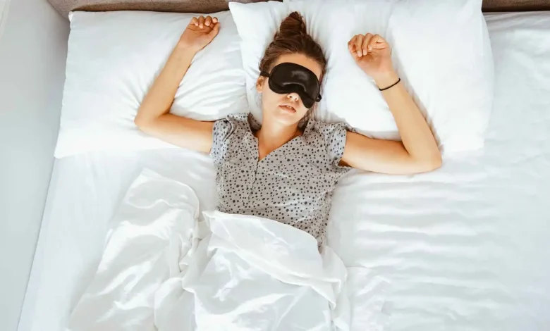 النوم 8 ساعات… هل هو رقم قديم لم يعد مناسبًا؟