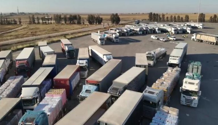 إدخال مساعدات إلى غزة عبر معبر زيكيم بعد إعادة فتحه