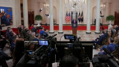 ترامب يهدد إيران بضربة قوية في غضون أسبوعين أو ثلاثة