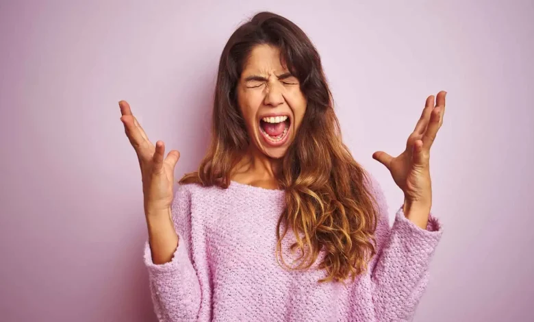 جيل زد وإعادة تشكيل لغة التواصل.. ما معنى الصراخ الصامت؟