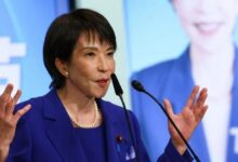 طوكيو تنفي أو تشكك في تقارير حول تحركات دبلوماسية تجاه موسكو