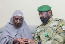 قائد المجلس العسكري في مالي يظهر لأول مرة منذ هجمات السبت