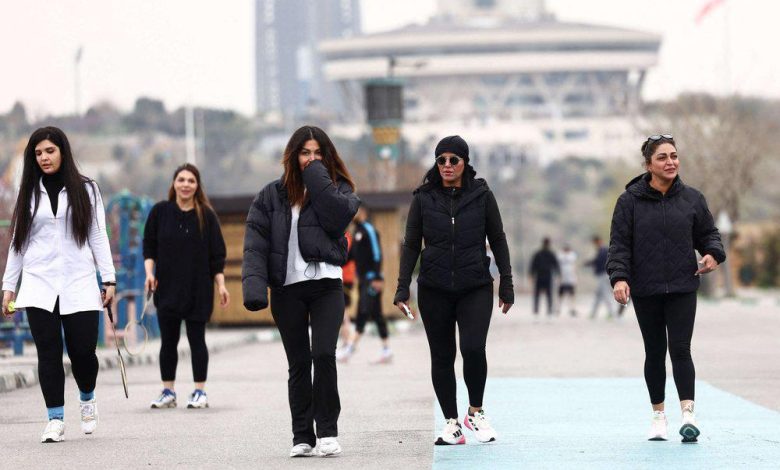 قلق شعبي في إيران من إجراءات أمنية مشددة بعد الحرب