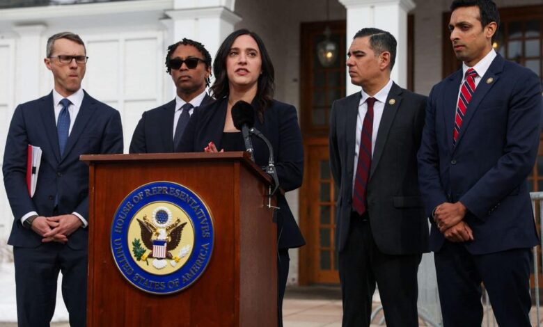 نائبة ديمقراطية تفتح جبهة جديدة ضد وزير الحرب الأميركي