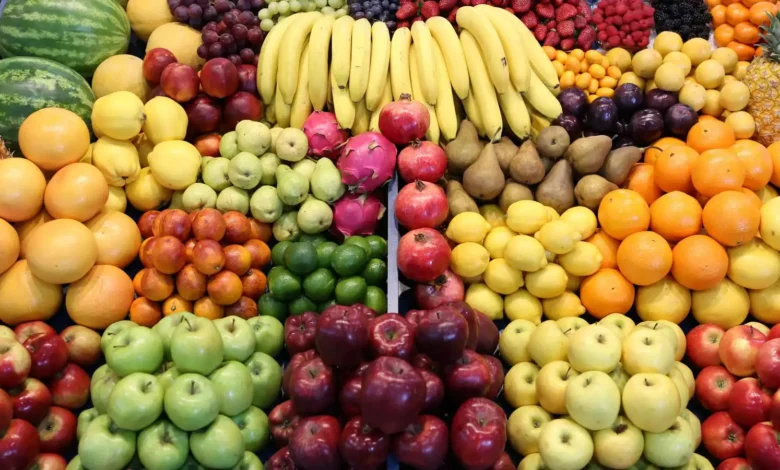 هل الألوان الزاهية دليل على نضج الفاكهة أم مجرد مظهر تجاري؟