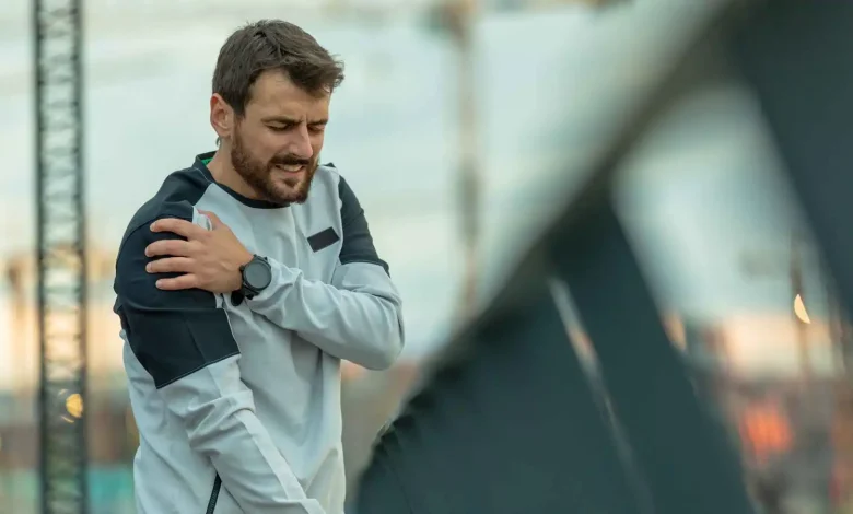 هل تدمر مفاصلك دون أن تدري؟ عادات شائعة احذرها