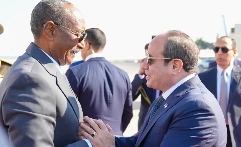 القاهرة وبورتسودان.. رسائل سياسية في السماء السودانية