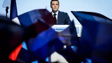 سباق الإليزيه 2027: بارديلا في الصدارة، وفيليب يتراجع وميلانشون يحقق تقدماً ملحوظاً