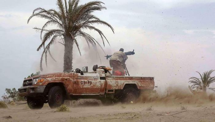 الحديدة تشهد اشتباكات متقطعة.. سقوط قيادي حوثي وطائرة مسيّرة