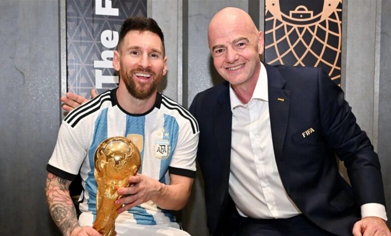 تصريح مثير لرئيس الفيفا يفتح باب الاتهامات بدعم الأرجنتين