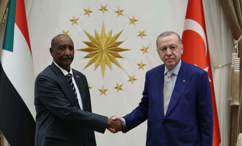 صفقة الدم والنفوذ: أردوغان والسيسي.. رهان خاسر على ديكتاتورية بورتسودان وإجهاض متعمد للسلام السوداني