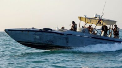 6 صواريخ حوثية تهز البحر الأحمر.. تصعيد خطير قرب باب المندب