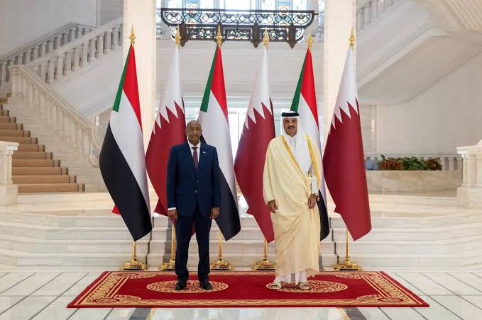 الجذور التاريخية لتعقيد المشهد: الإرث القطري وتداخل التحالفات
