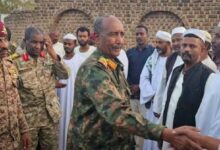 الكيزان حول البرهان.. حين تكشف الصور ما تخفيه السياسة