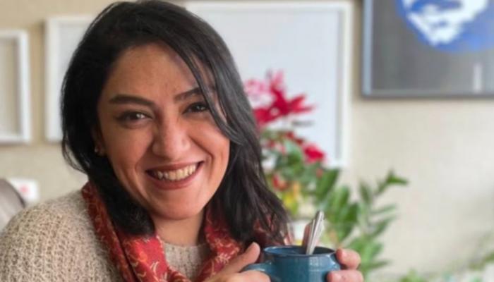 صوّرت احتجاجات إيران فواجهت السجن.. يلدا معيري: لا تنسوني