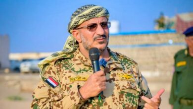 طارق صالح: أوقفنا المناورة الإيرانية من هرمز إلى باب المندب