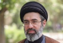 غياب يثير التساؤلات.. بزشكيان يغذي التكهنات بشأن مجتبى خامنئي