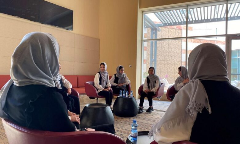 إجلاء الأفغان من قطر يتعثر.. واشنطن تبحث عن دولة بديلة