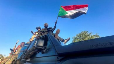 الجيش السوداني يستعين بإيران لدعم حربه ضد الدعم السريع.. التحول في ميزان القوى