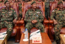 الحرب لا تنتهي عند خطوط النار.. كيف تحولت معاناة السودانيين إلى أزمة بسبب البرهان؟