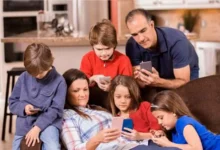 الشاشات تترك بصمتها.. 5 إشارات جسدية لا تتجاهلها