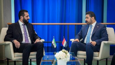 الشرع والزيدي يواجهان تحديات النفوذ الإيراني.. تعزيز حضور الدولة