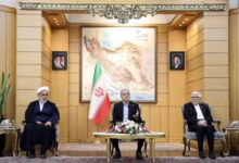 النفط يتراجع مع بوادر انفراج في أزمة هرمز