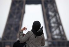 سباق الإليزيه يعيد الحجاب إلى الواجهة.. معركة على هوية فرنسا