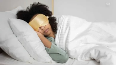 ماذا يحدث لجسمك عند تناول الموز قبل النوم؟