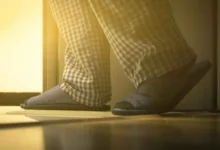 اضطرابات الأمعاء ليلًا.. متى يكون الطعام السبب ومتى تكون العدوى؟