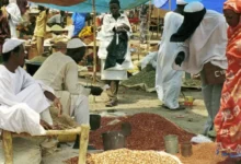 الاستيراد والضرائب يفاقمان ارتفاع الأسعار في السودان
