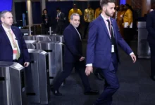 تصعيد دبلوماسي أمريكي.. واشنطن تطرد عضوين من الوفد الإيراني