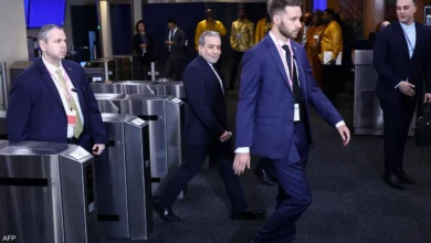 تصعيد دبلوماسي أمريكي.. واشنطن تطرد عضوين من الوفد الإيراني