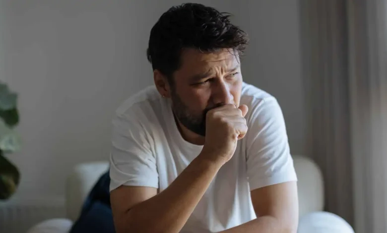 سعال لا يتوقف بعد الزكام.. ما الذي يحدث في الجهاز التنفسي؟