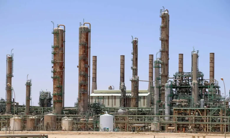 شبكات التهريب تهيمن على واردات الوقود الليبي.. ما التداعيات الاقتصادية؟
