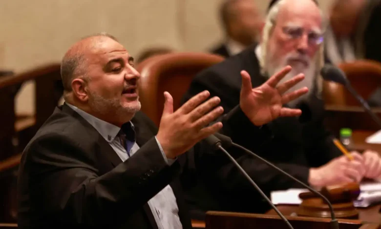 قبل انتخابات الكنيست.. تحذيرات عربية من تداعيات عودة نتنياهو إلى السلطة