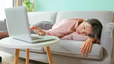 لماذا تشعر بالتعب رغم النوم؟ عادات يومية قد تساعدك على استعادة طاقتك