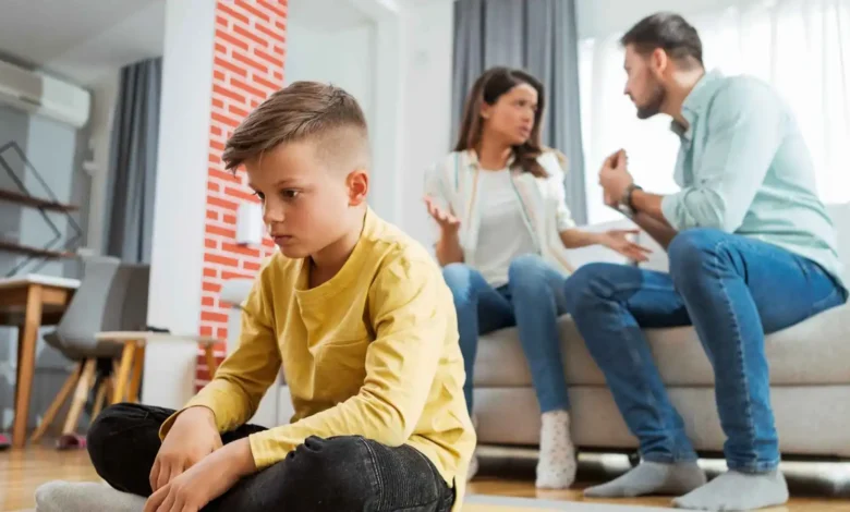 من القلق إلى اضطرابات النوم.. كيف تظهر آثار توتر الوالدين على الأبناء؟